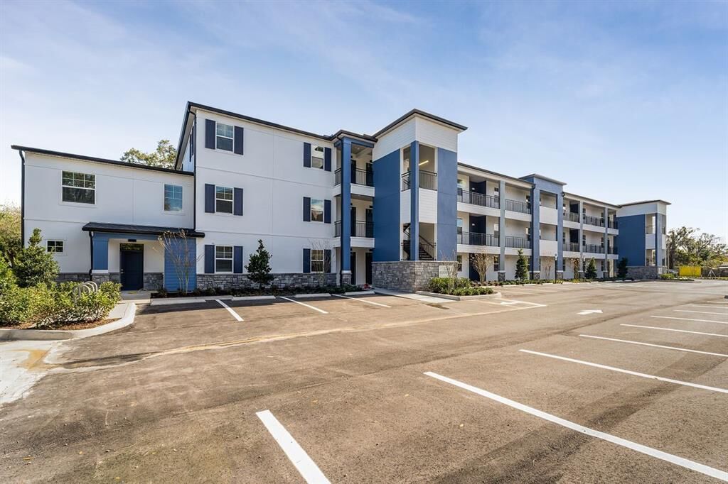 Property Photo:  5205 Eggleston Avenue 105  FL 32810 