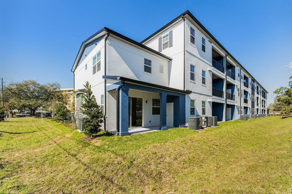 Property Photo: 5205 Eggleston Avenue 101 FL 32810