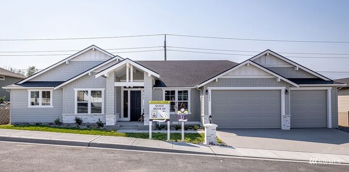 Property Photo: 2606 Paisley Street SE WA 98802