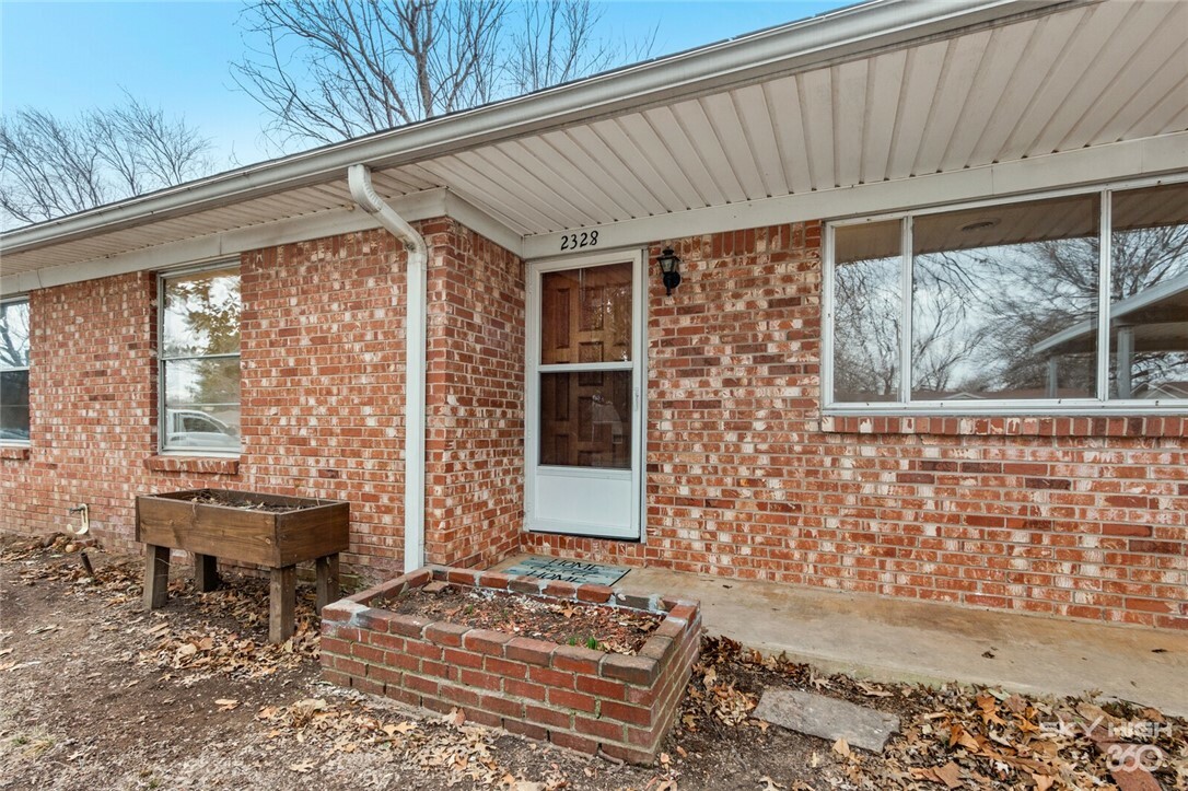 Property Photo:  2328 W Twin Springs Street  AR 72761 