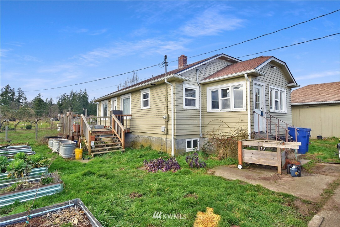 Property Photo:  904 Heichel Road  WA 98282 