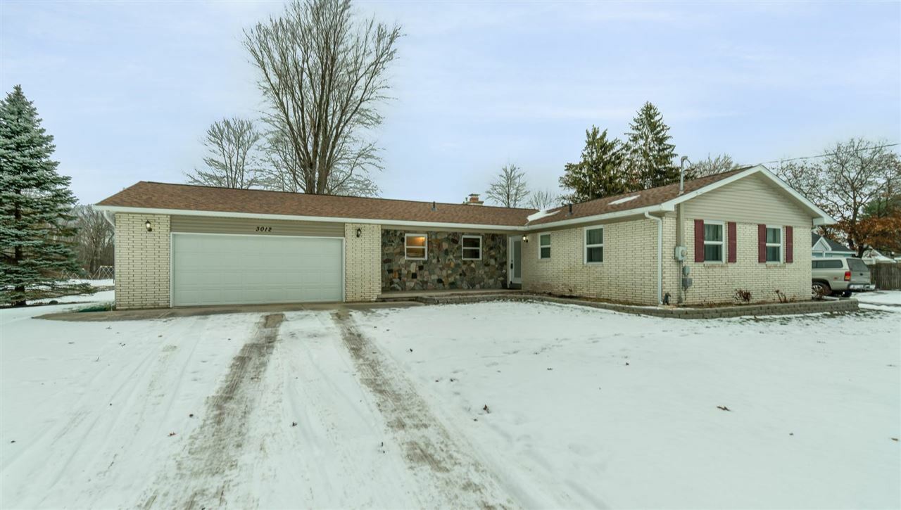 Property Photo:  3012 Avon  MI 48640 