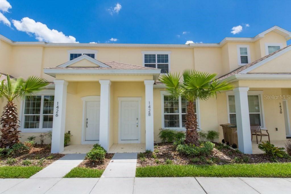 Property Photo:  1428 Retreat Circle  FL 34714 