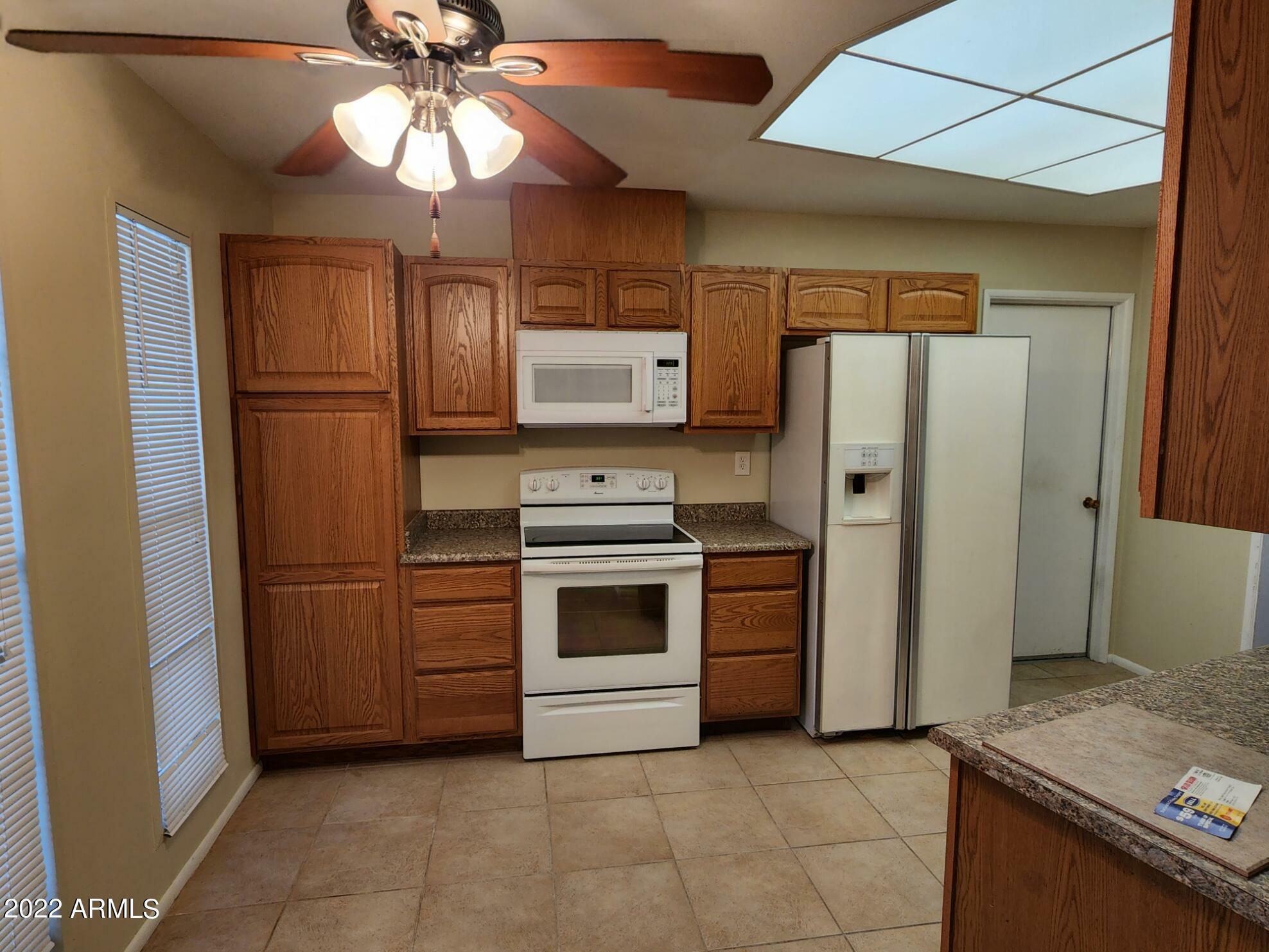 Property Photo:  16606 N Desert Holly Drive  AZ 85351 