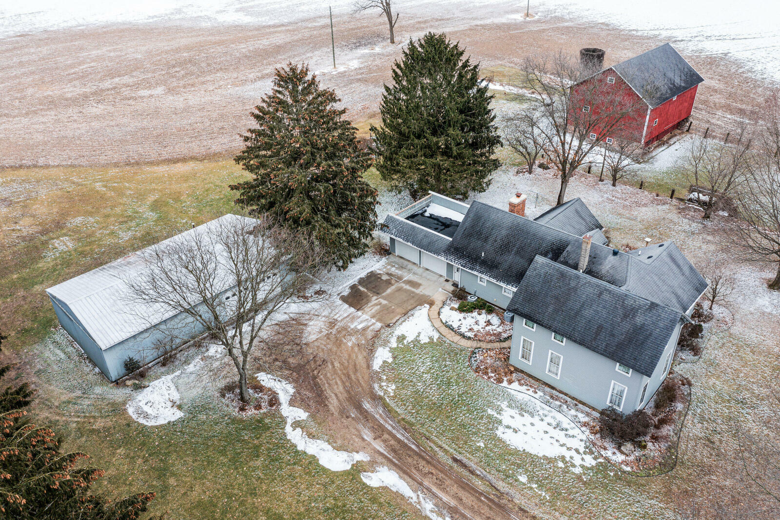 Property Photo: 65773 Dailey Road MI 49112