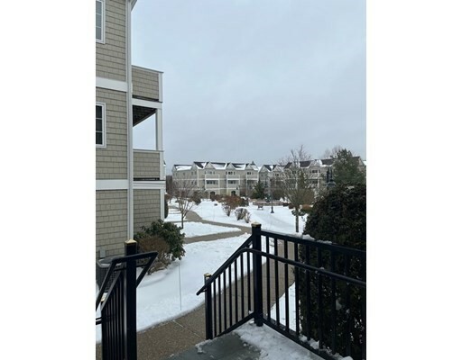 Property Photo:  673 Metacom Ave 41  RI 02809 