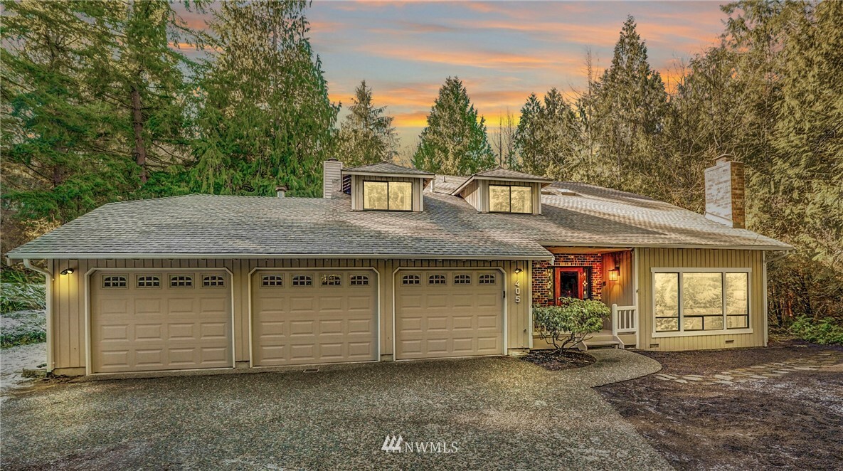 Property Photo: 405 216th Avenue NE WA 98074