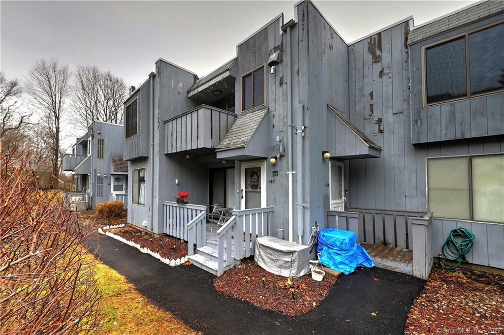 Property Photo: 11 Cedar Court C CT 06513