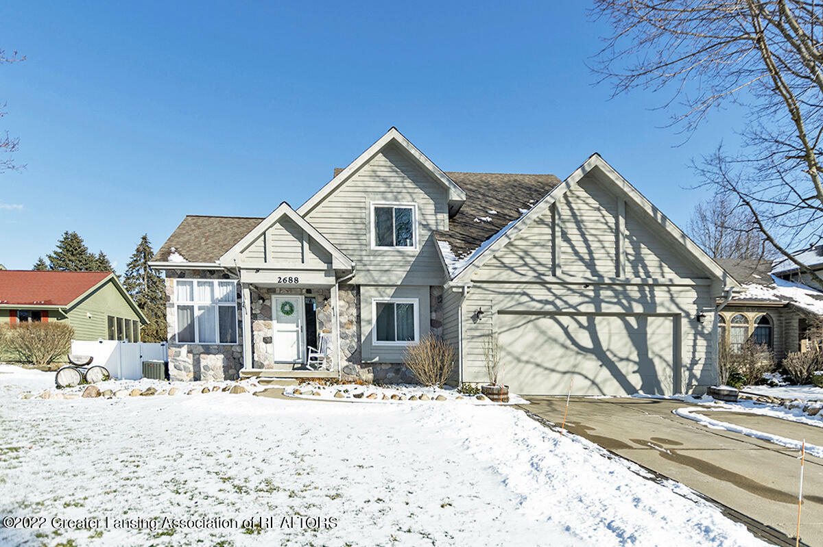 Property Photo:  2688 Moreno Drive  MI 48911 