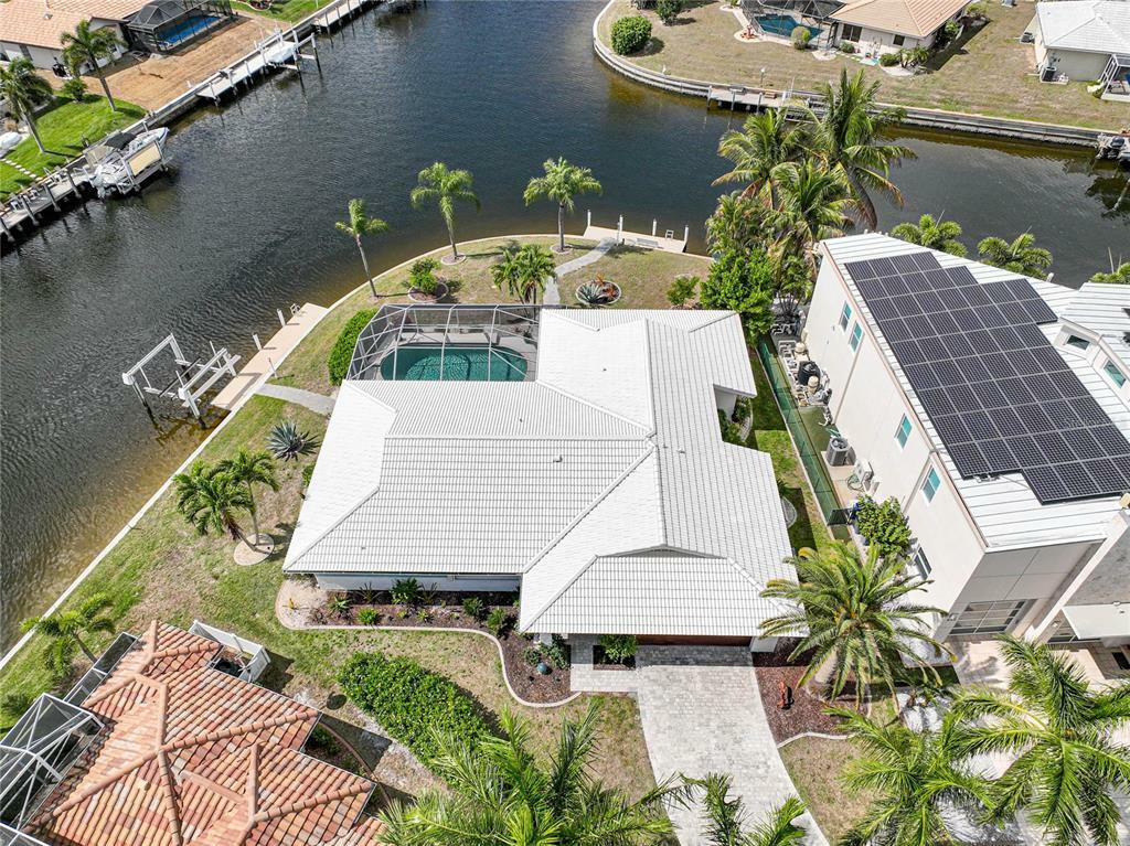 Property Photo:  849 Bimini Lane  FL 33950 