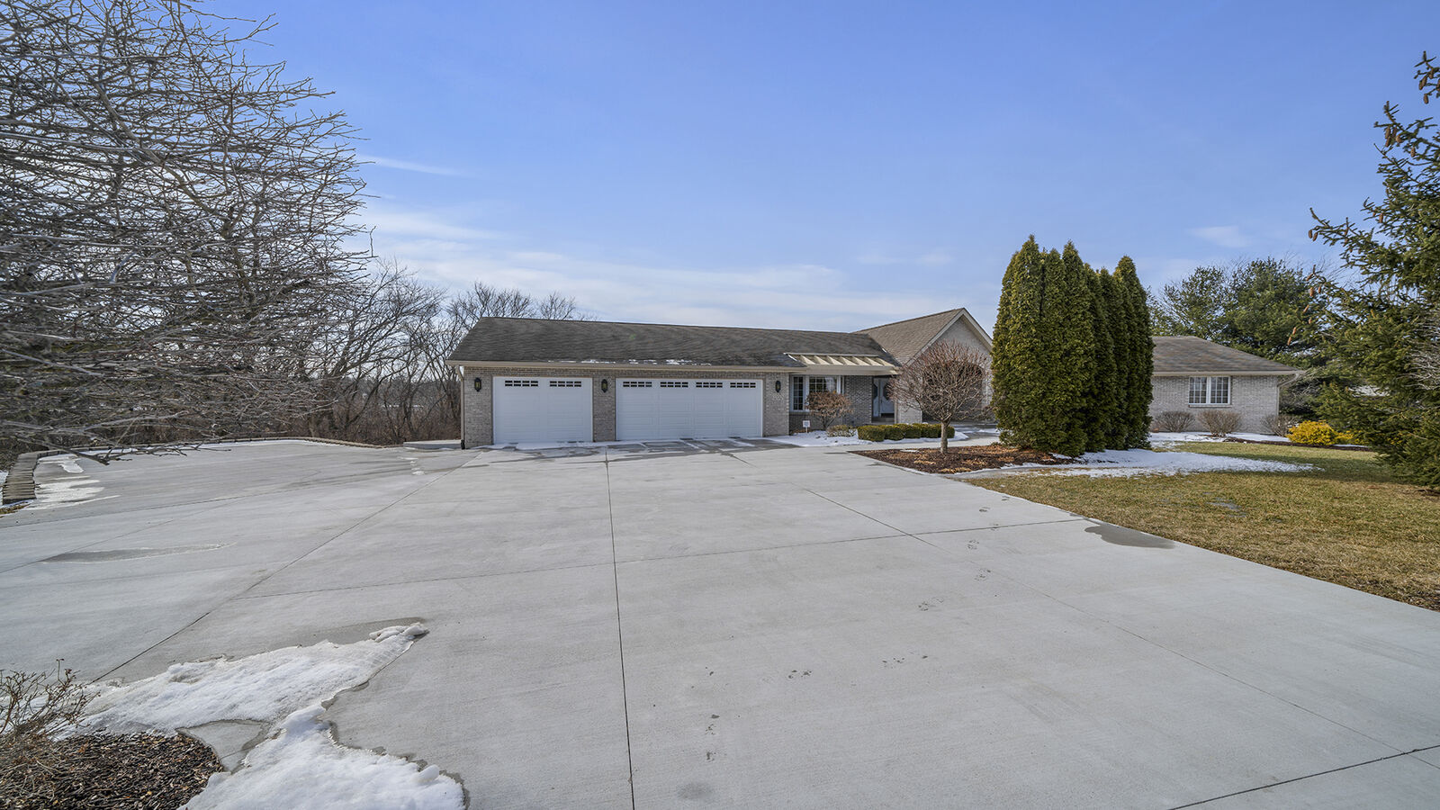 Property Photo: 12012 N Ledges Drive IL 61073
