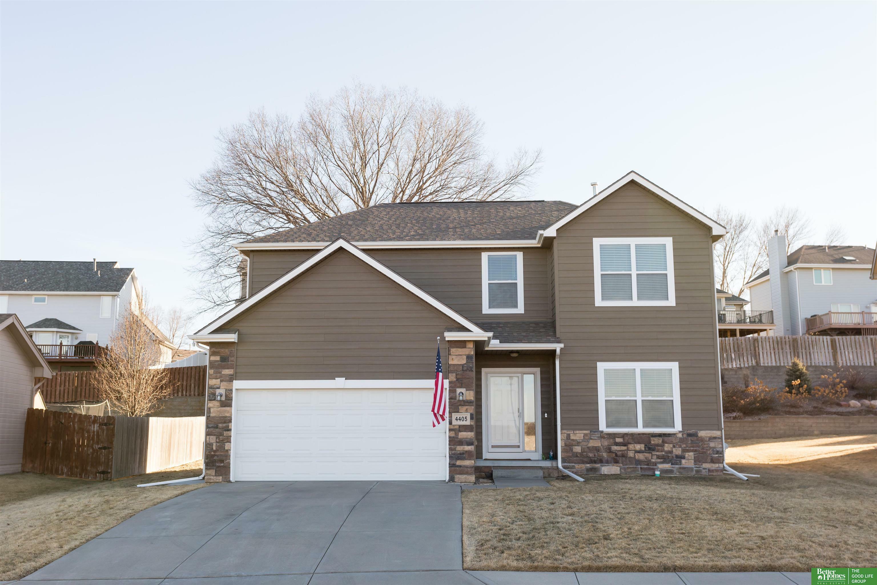 Property Photo:  4405 Edgerton  NE 68123 