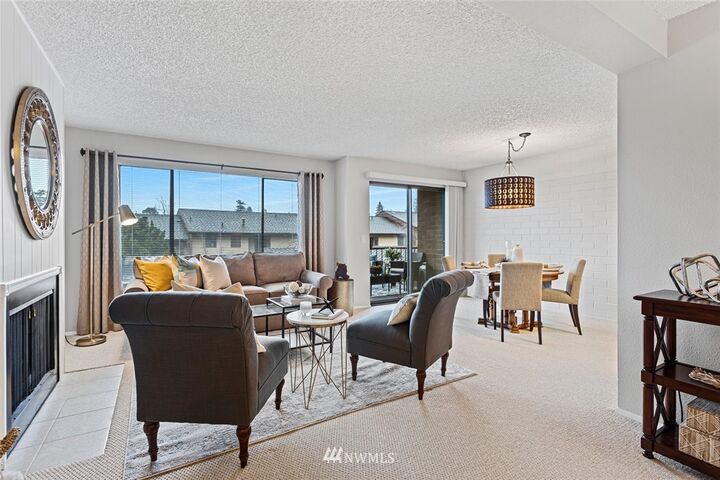 Property Photo:  10617 Glen Acres Drive S 10617  WA 98168 