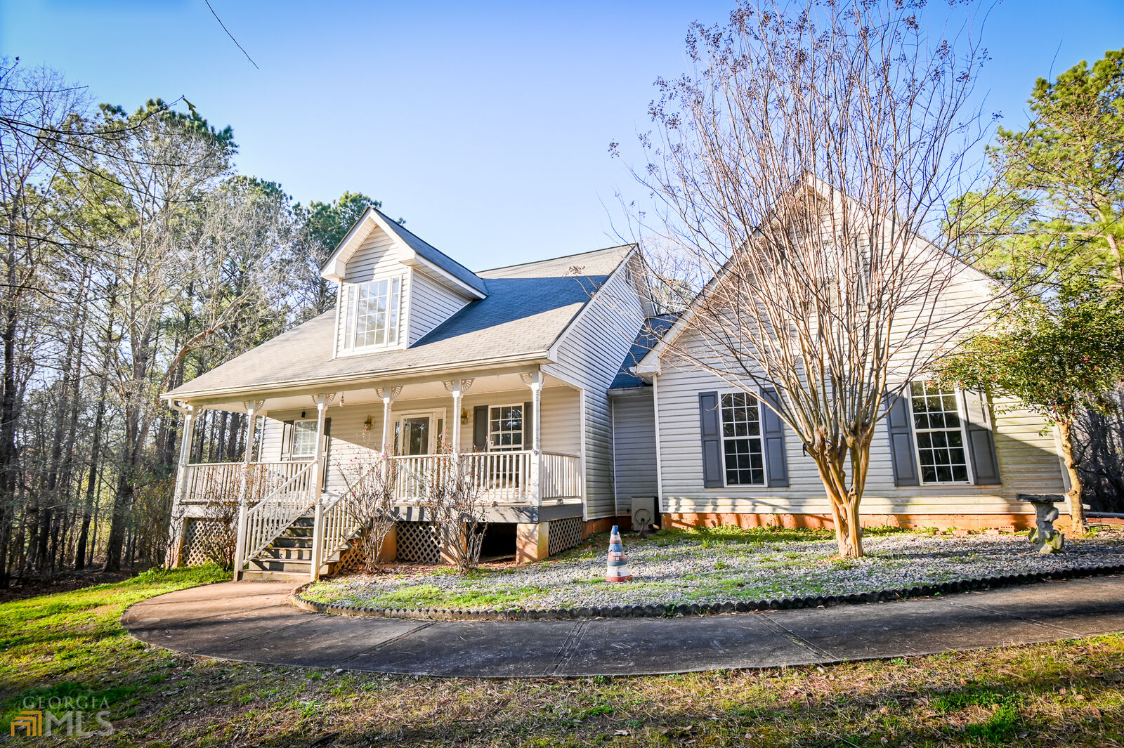 Property Photo: 375 High Point Forest Drive GA 30016