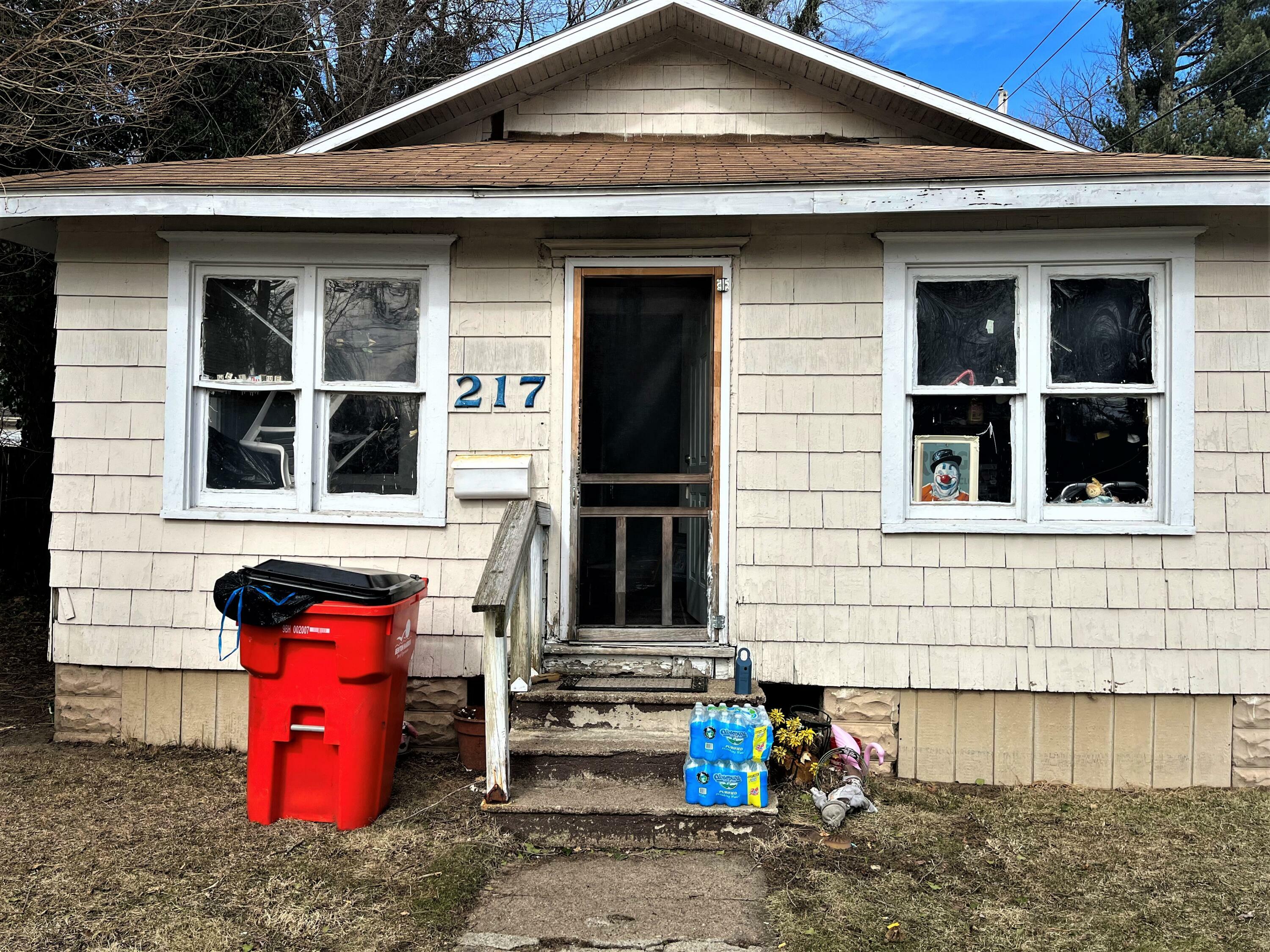 Property Photo:  217 Cross Street  MI 49022 