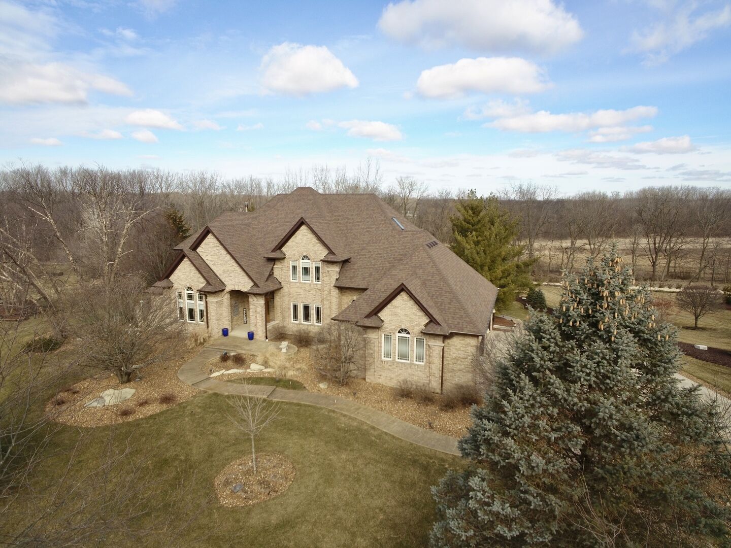 Property Photo: 19404 S Hunter Trail IL 60448