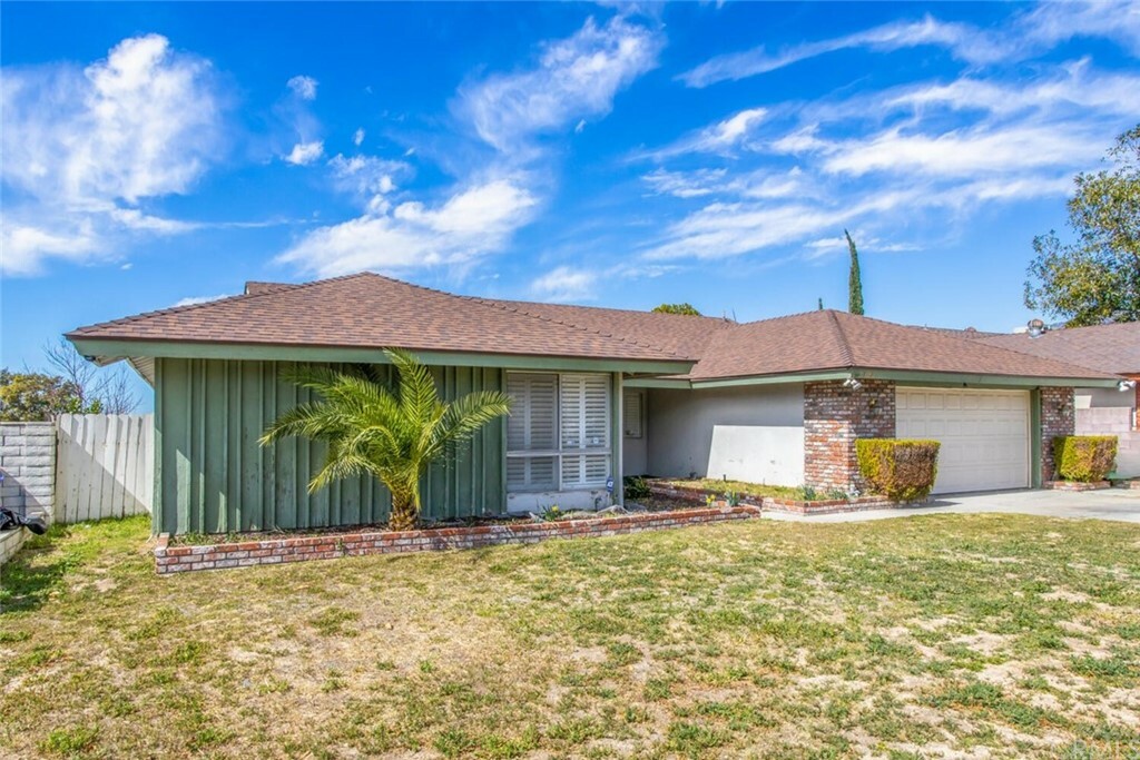 Property Photo: 3162 Belvedere Avenue CA 92346