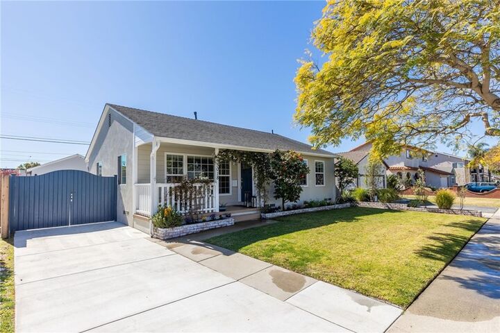 Property Photo: 5018 Deelane Street CA 90503