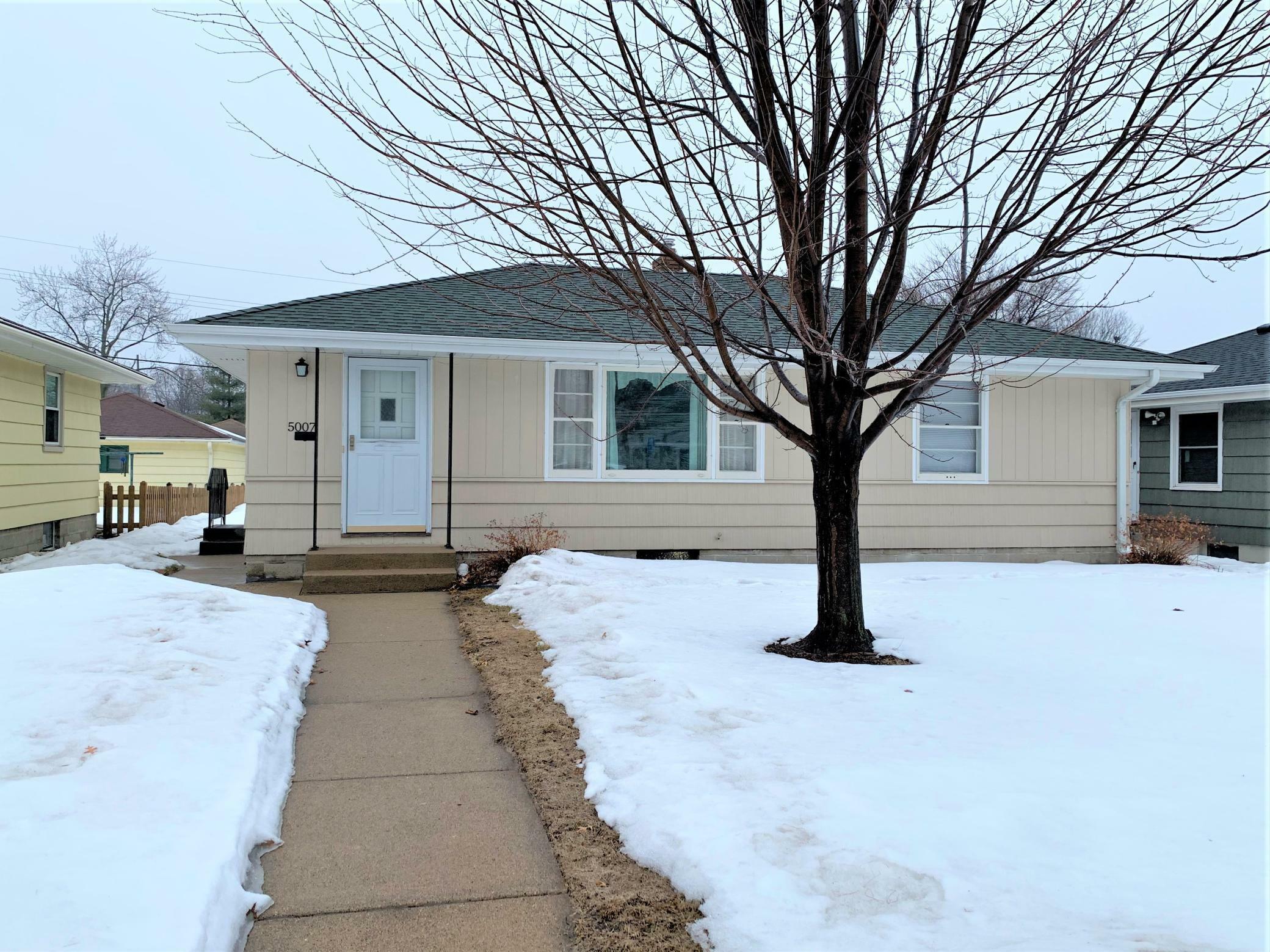 Property Photo:  5007 Thomas Avenue N  MN 55430 