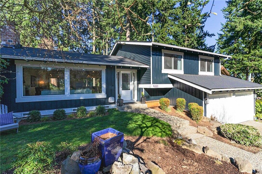 Property Photo: 9220 NE 142nd Street WA 98034