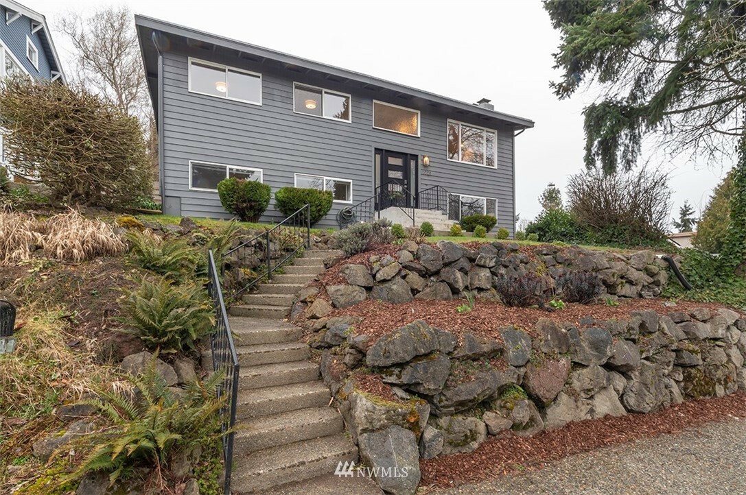 Property Photo:  7723 13th Avenue SW  WA 98106 