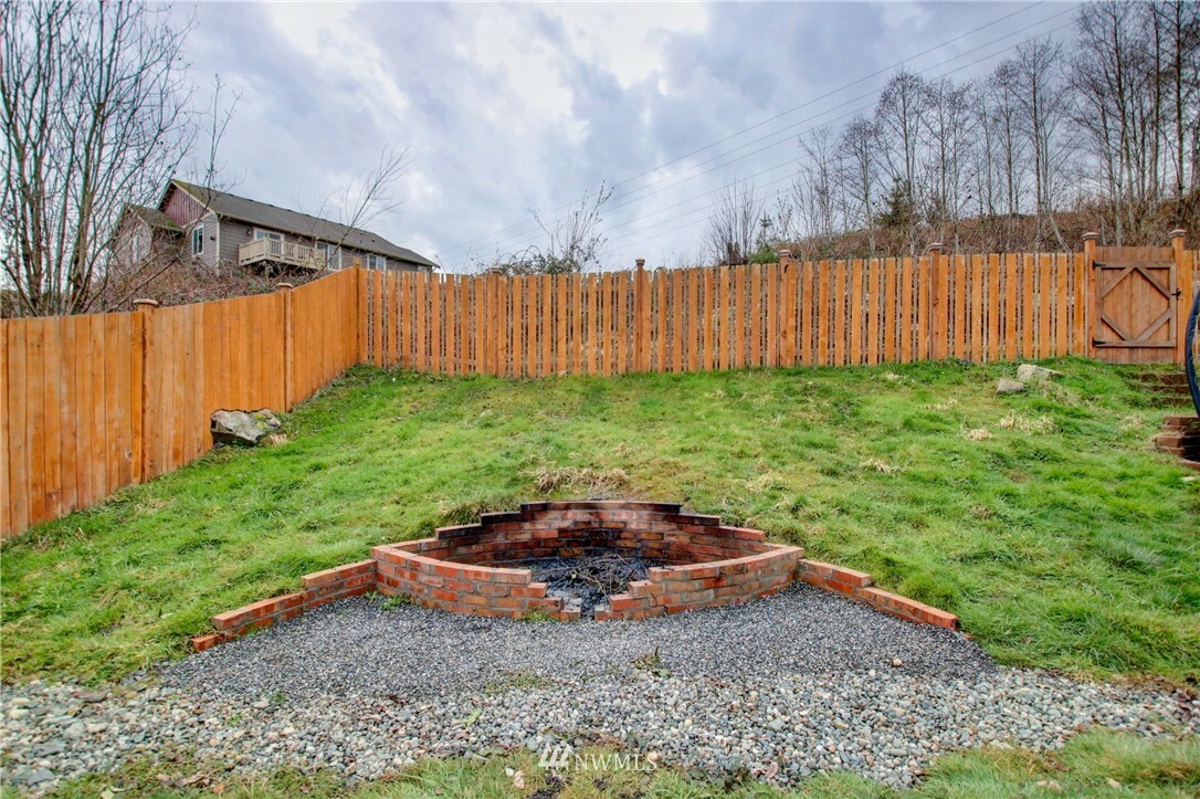 Property Photo:  1602 W Gateway Heights Loop  WA 98284 