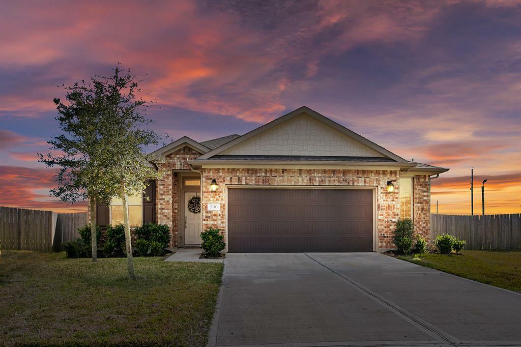 Property Photo:  5103 Monarch Belle Lane  TX 77493 