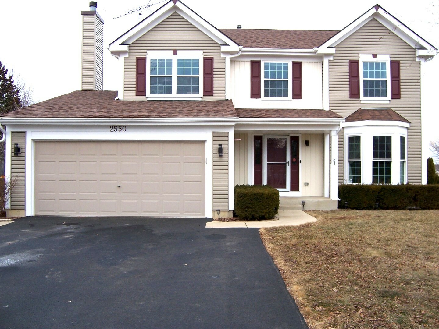 Property Photo: 2550 N Cherry Cove Court IL 60073