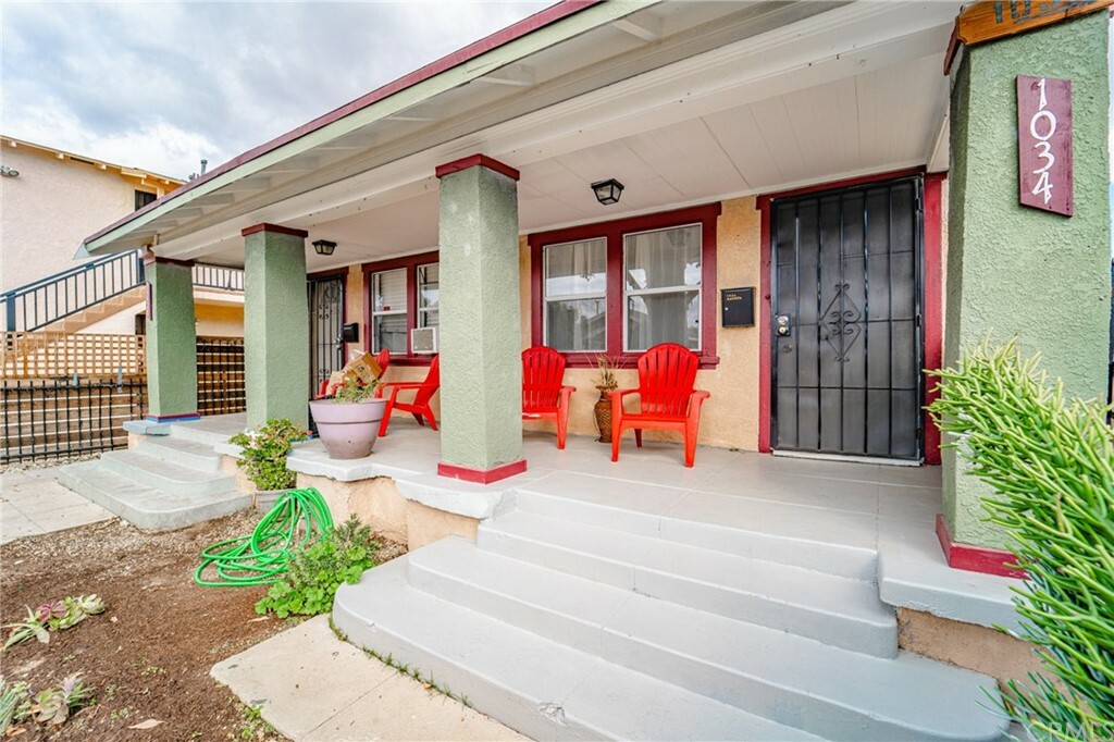 Property Photo: 1034 Gaviota Avenue CA 90813