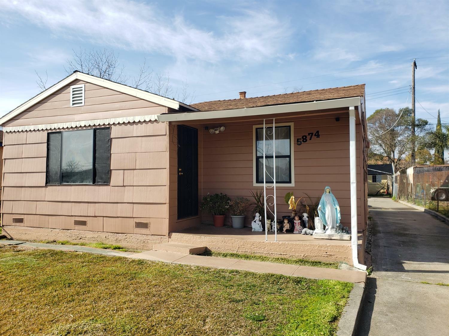 Property Photo:  5874 79th Street  CA 95824 