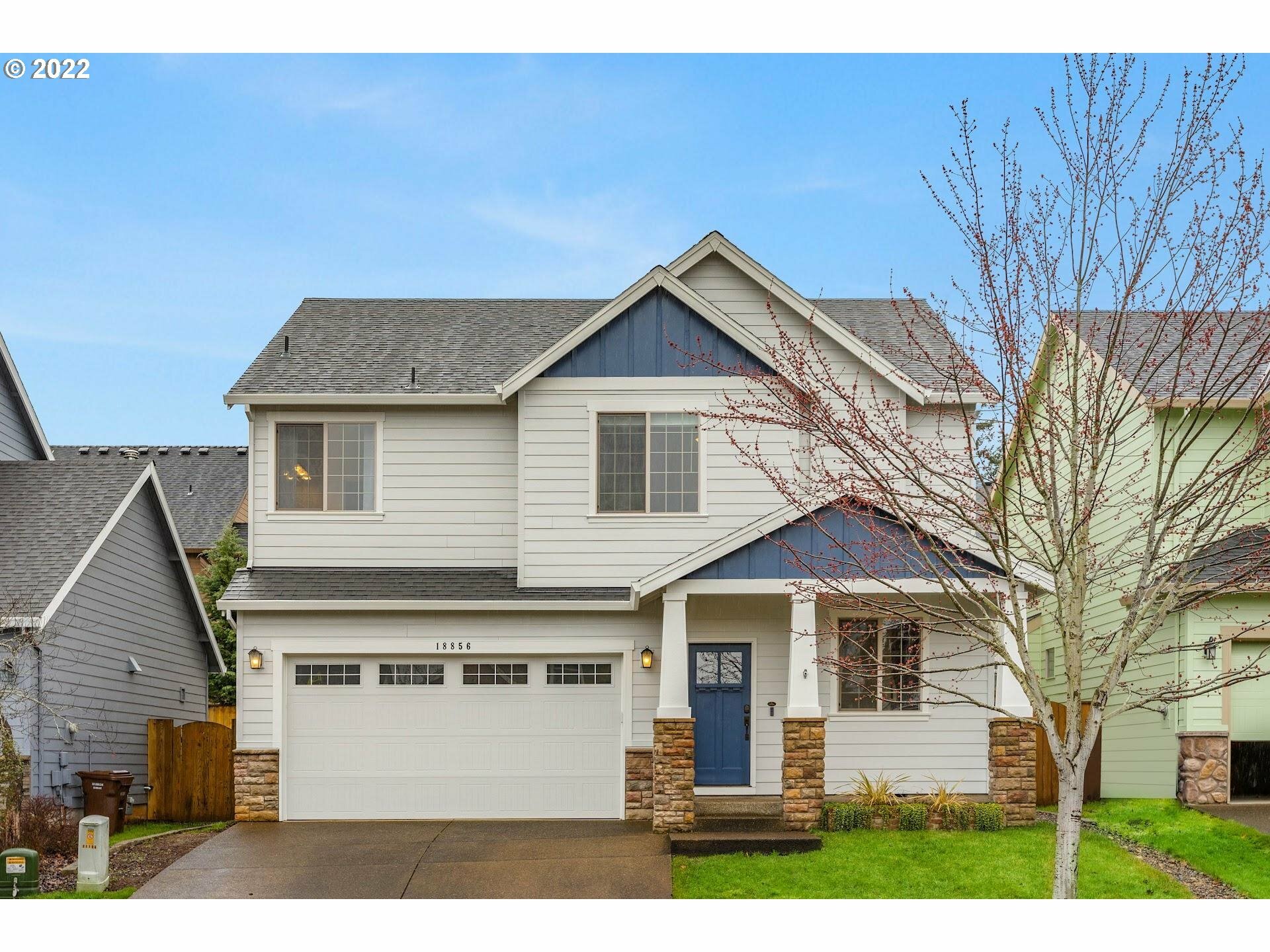 Property Photo: 18856 Nutmeg Ln OR 97045