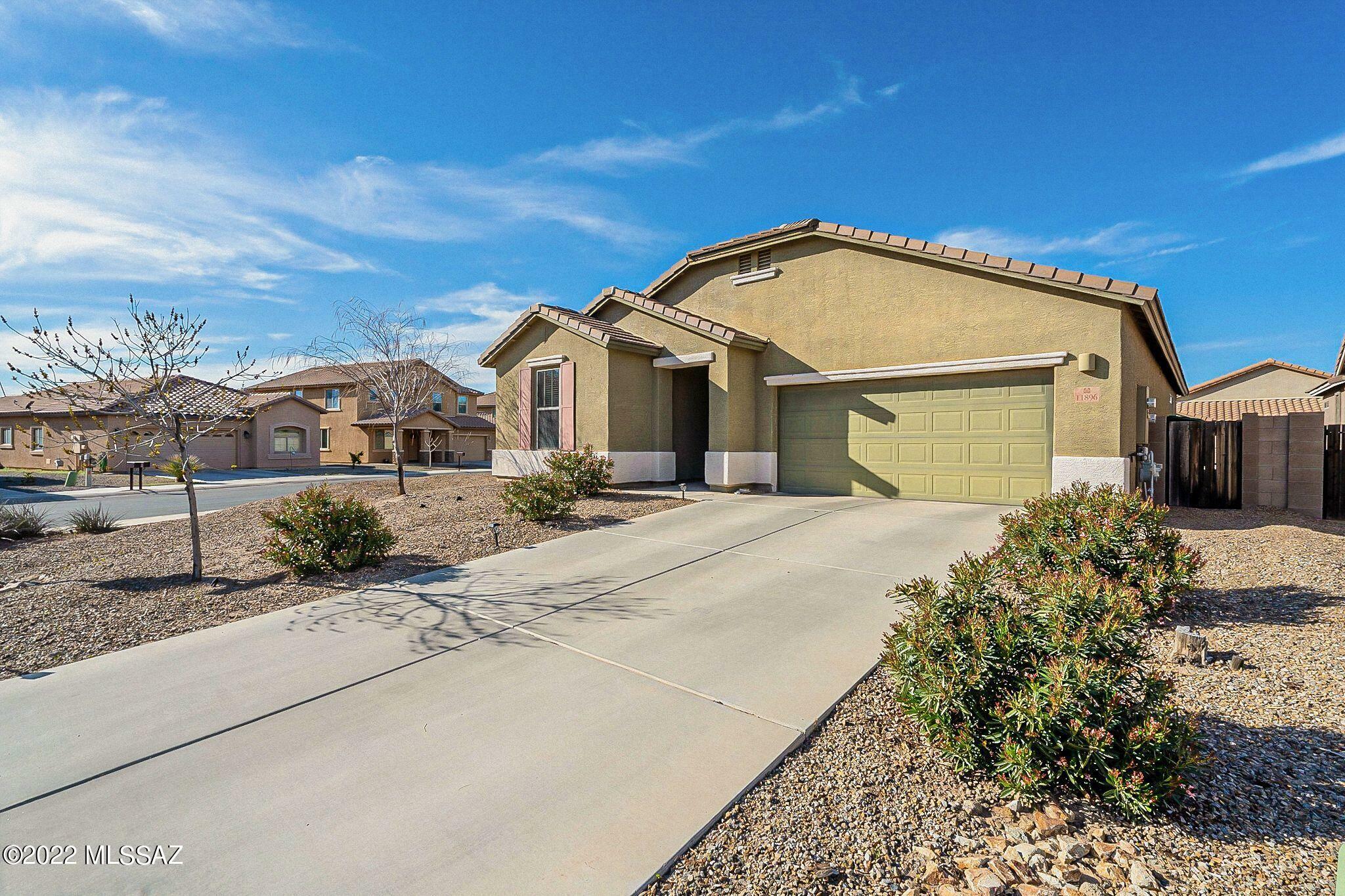 Property Photo:  11896 W Byron Wolfe Drive  AZ 85653 