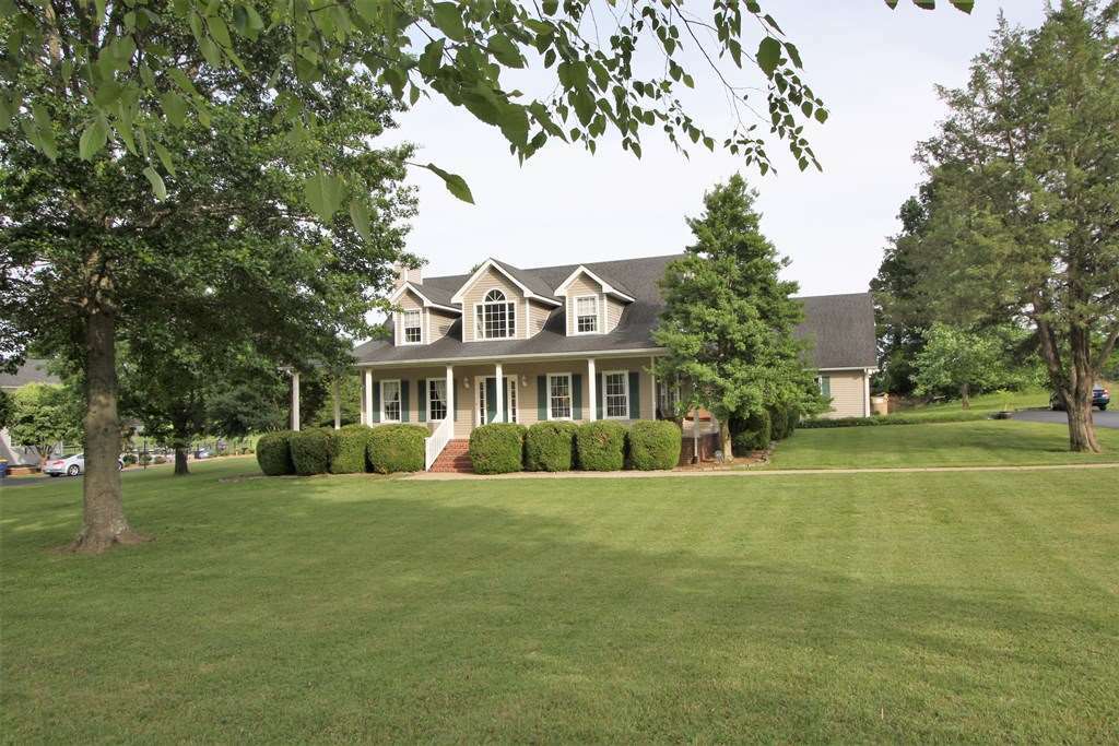 Property Photo:  143 Drakes Creek Street  KY 42103 