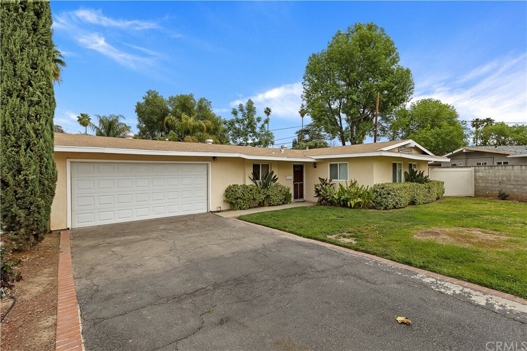 Property Photo:  3547 Kenmill Street  CA 92504 