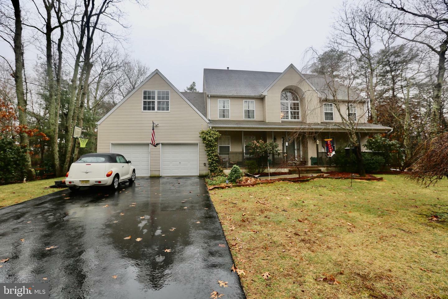 Property Photo:  1 E Dickens Court  NJ 08527 