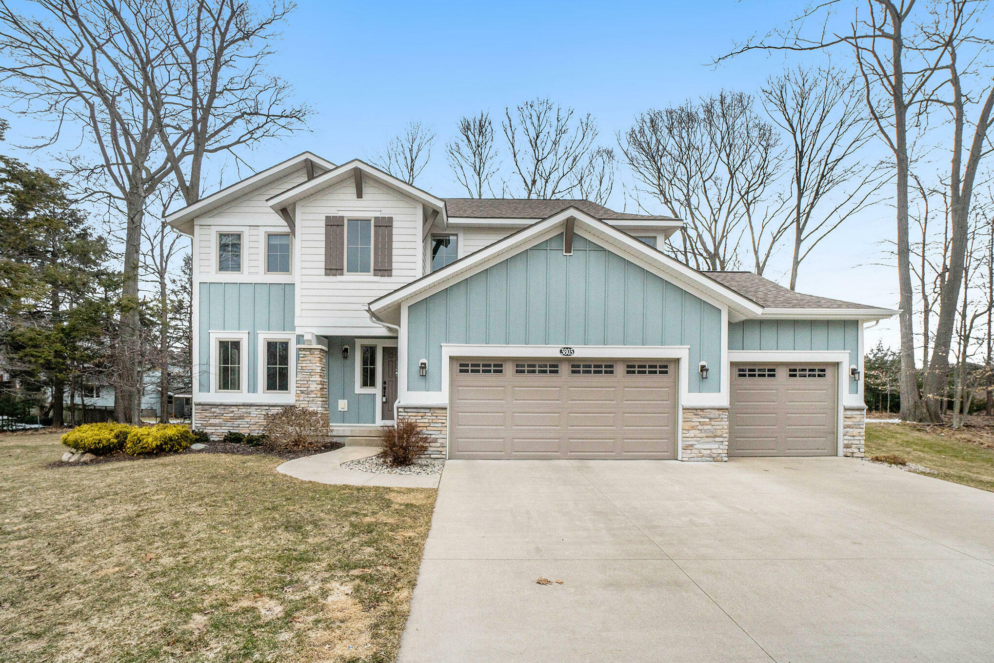 Property Photo:  3803 Harbor Breeze Drive  MI 49441 