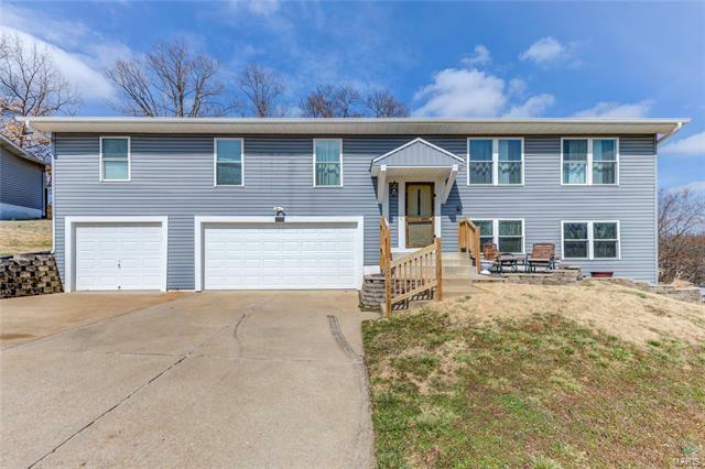 Property Photo: 781 Tree Top Ridge Drive 63088