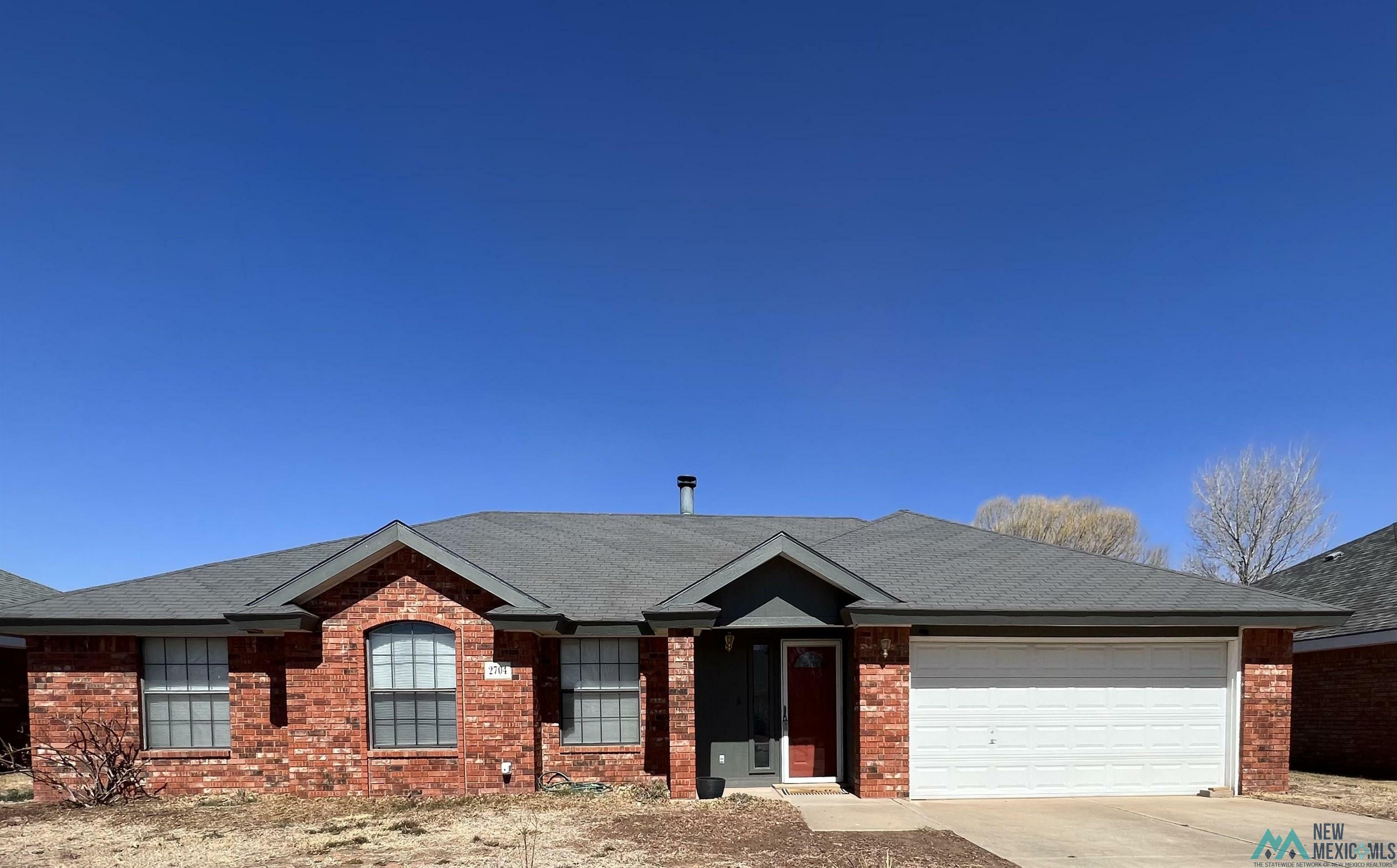 Property Photo: 2704 Hammond Boulevard NM 88101