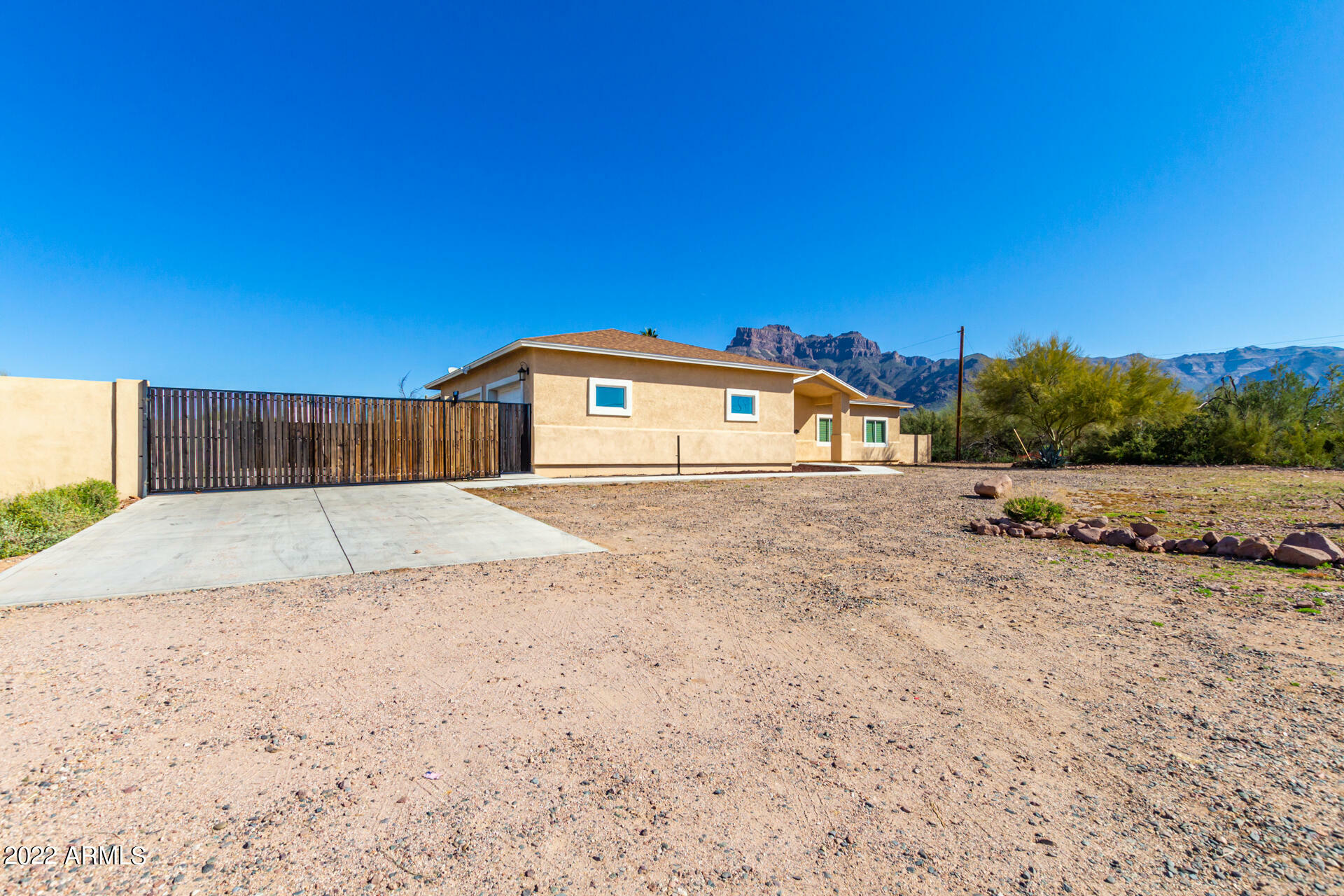 Property Photo:  5914 E Broadway Avenue  AZ 85119 