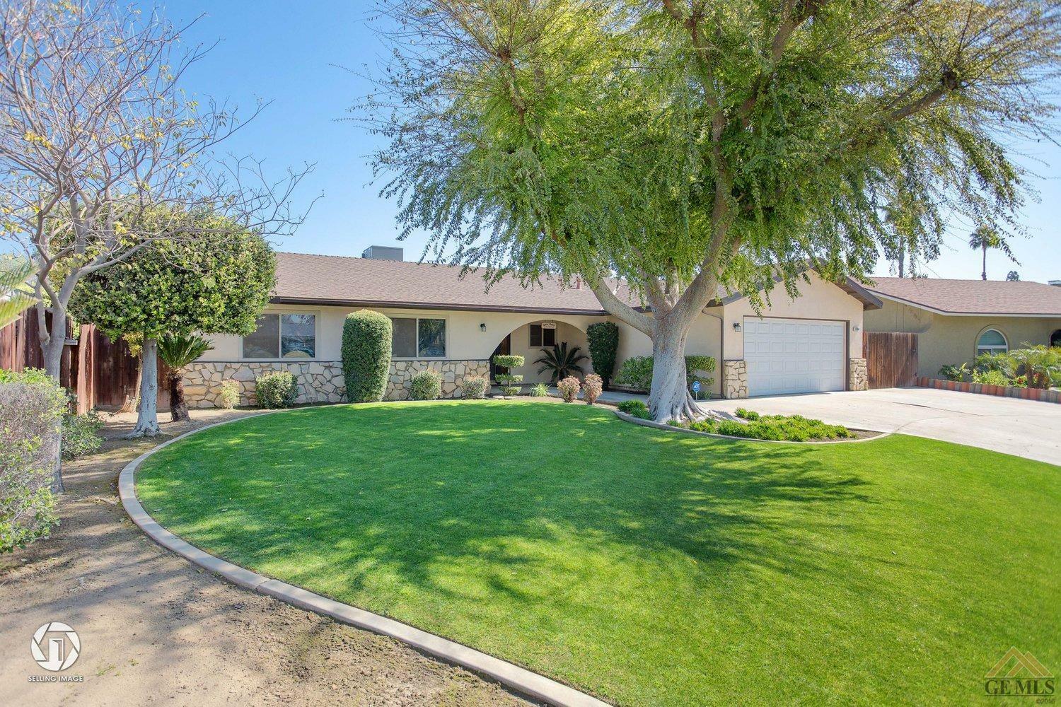 Property Photo:  1904 Midvale Court  CA 93309 