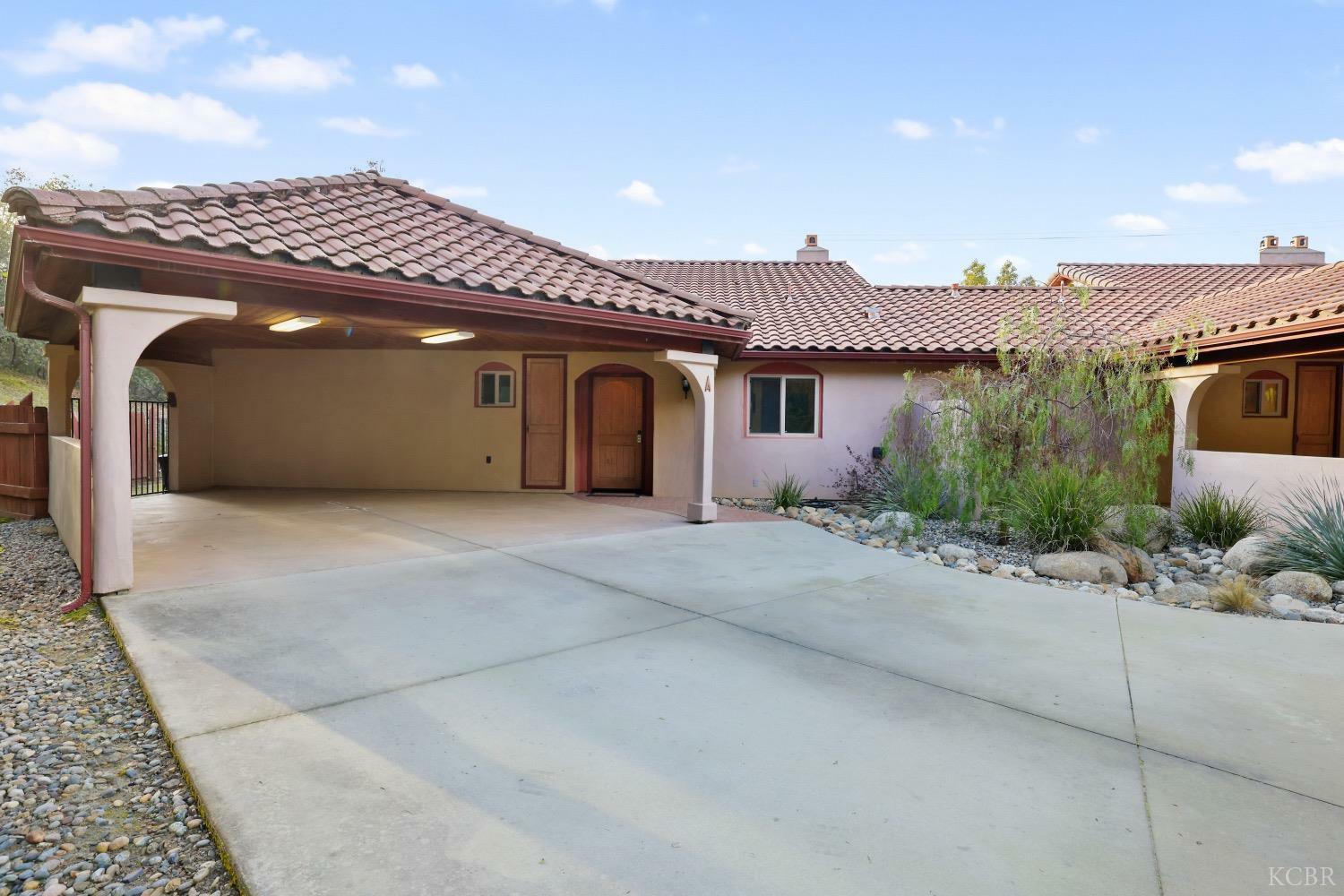 Property Photo: 29673 Rock Creek Drive 93271
