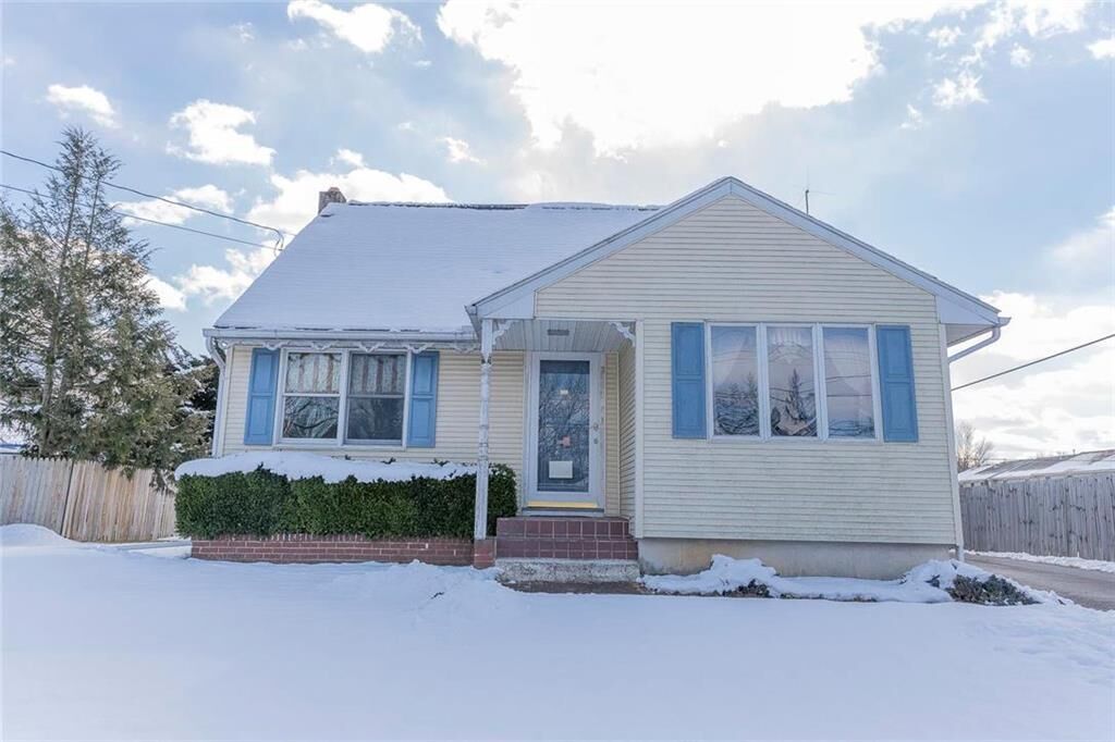 Property Photo:  506 Apple Blossom Road  PA 18040 