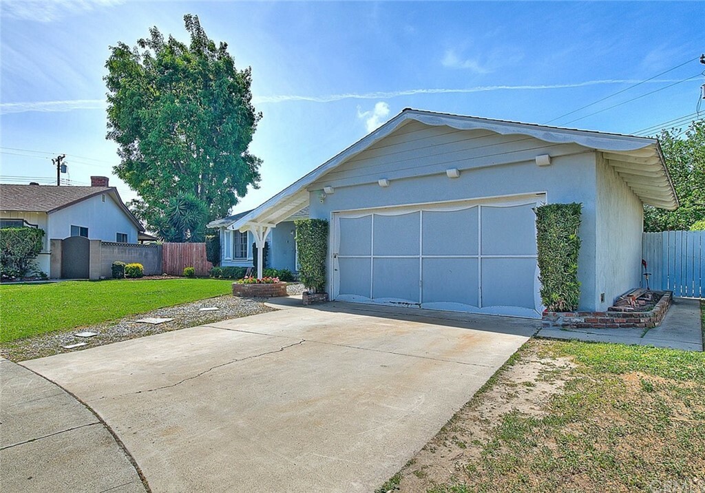 Property Photo:  11561 Seacrest Circle  CA 92840 