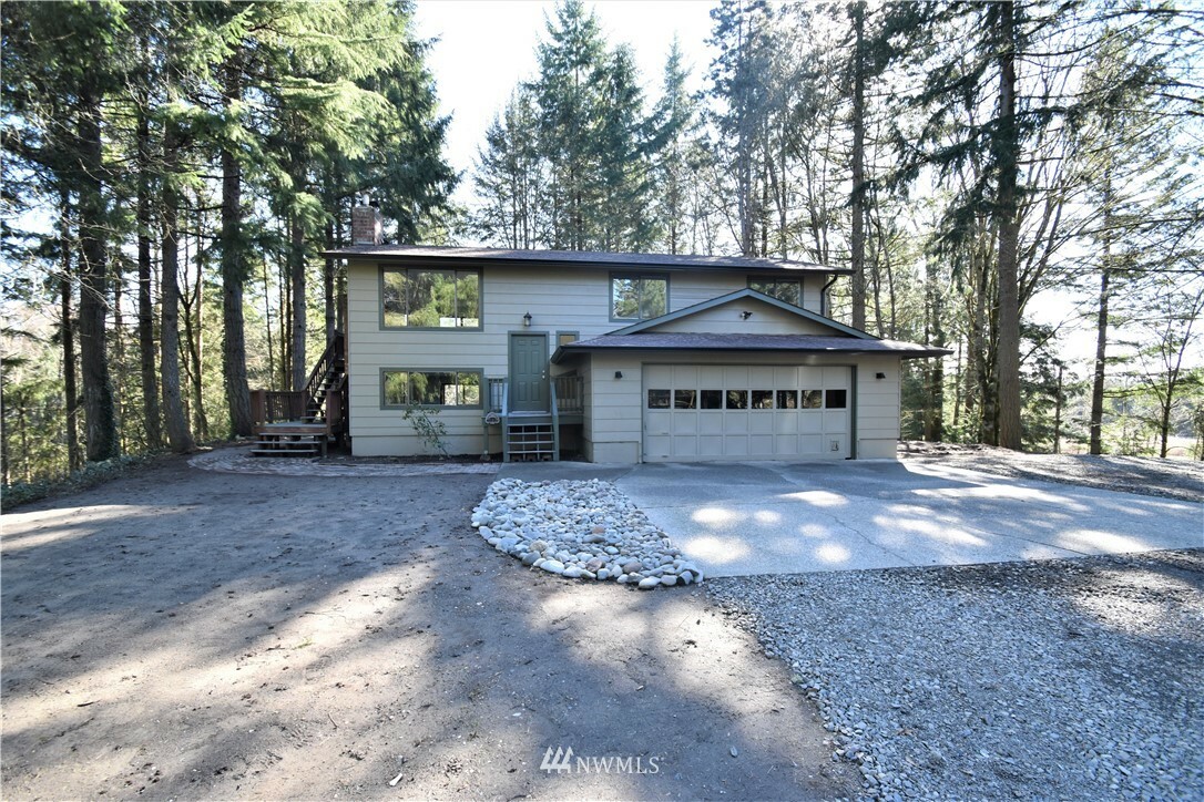 Property Photo:  1527 143rd Avenue SE  WA 98589 