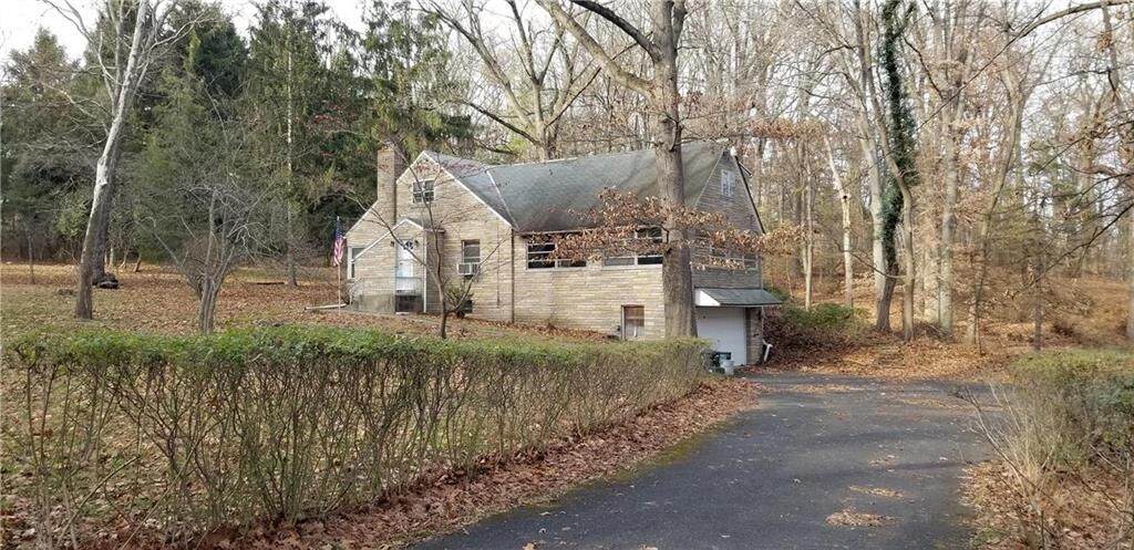 Property Photo:  1667 Stonesthrow Road  PA 18015 