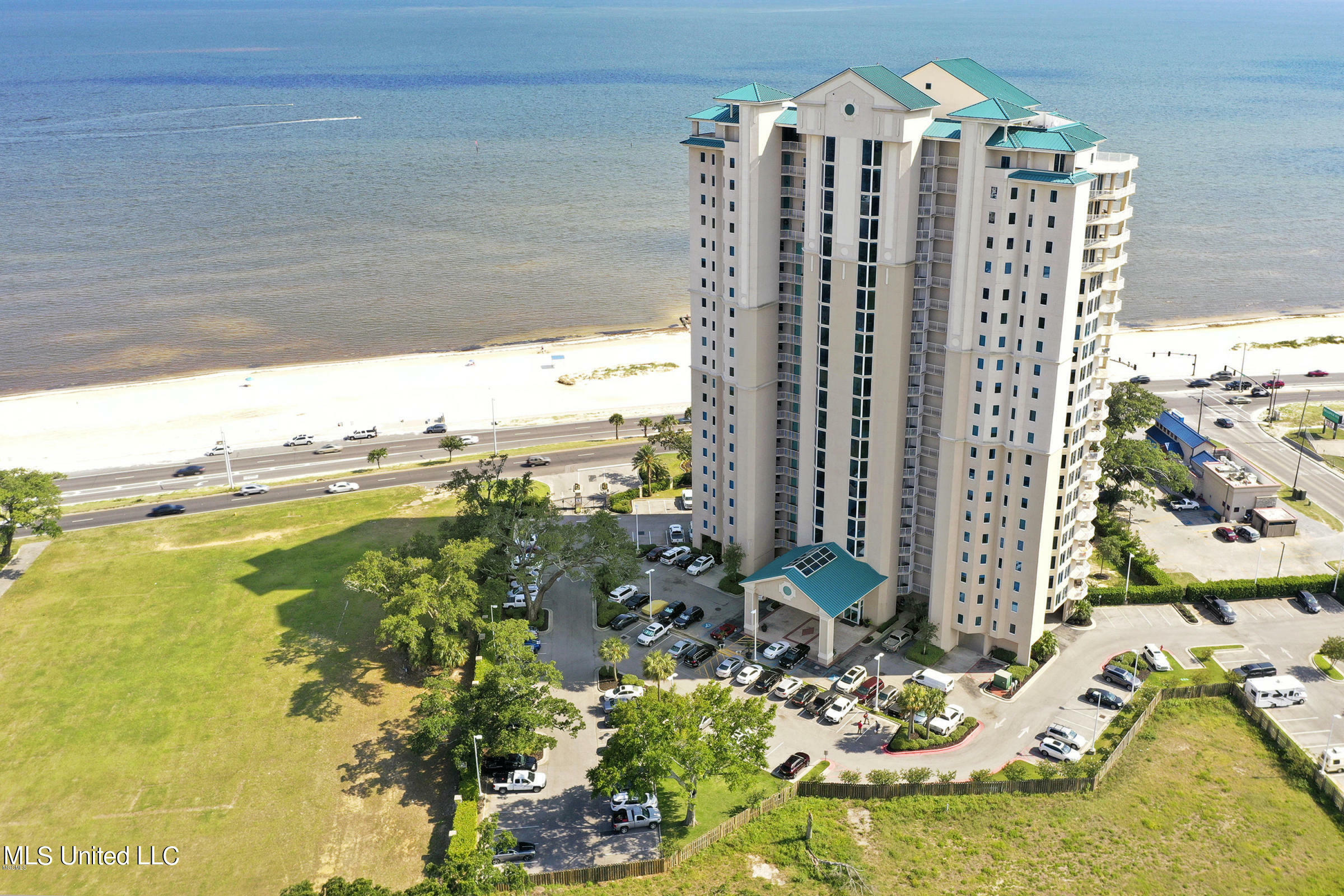 2668 Beach Boulevard  Biloxi MS 39531 photo