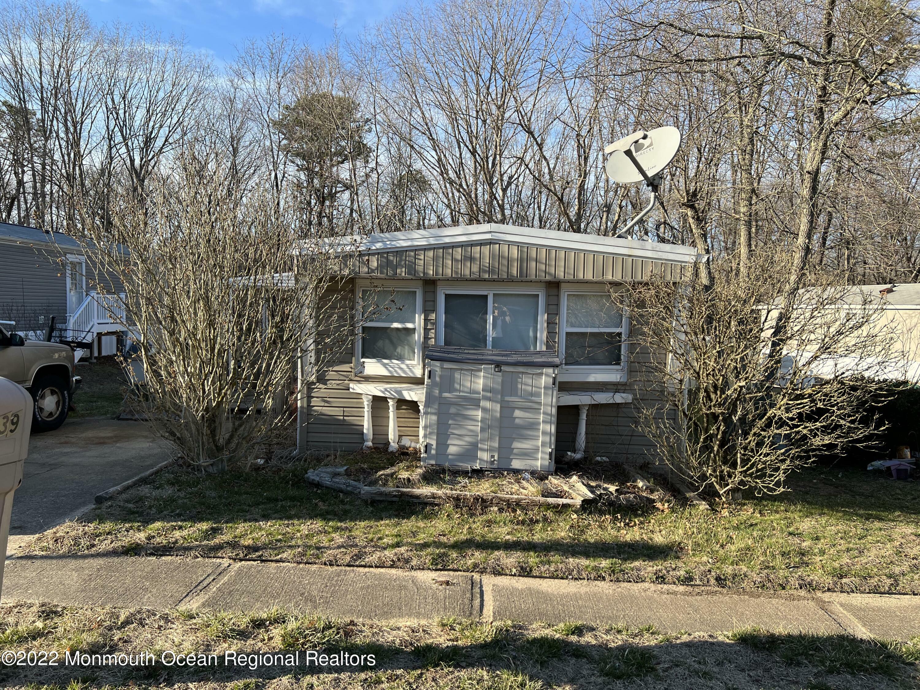 Property Photo:  39 Rose Drive  NJ 08527 