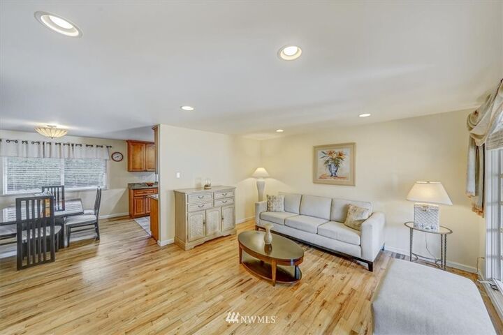 Property Photo:  12835 NE 80th Street  WA 98033 