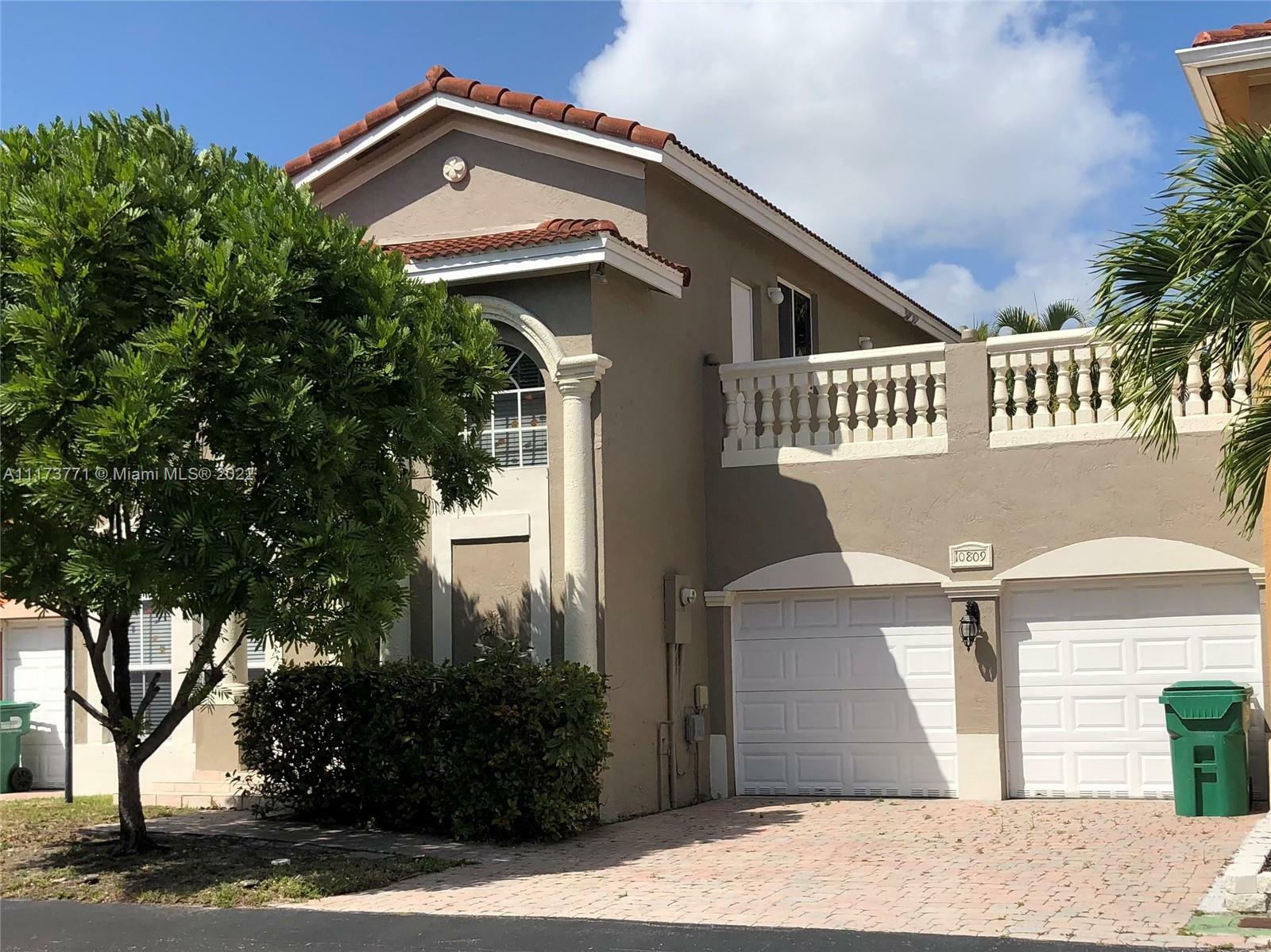 Property Photo:  10809 NW 51st Trail  FL 33178 