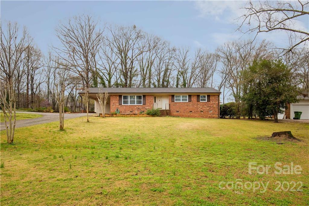 Property Photo:  605 Davis Street  SC 29720 